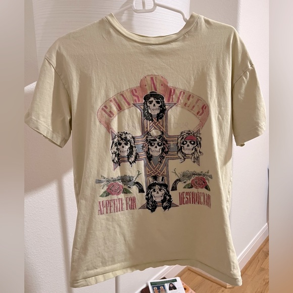 Vintage Guns N’ Roses Pale Yellow Relaxed Boyfriend Tee - XS - Picture 1 of 4